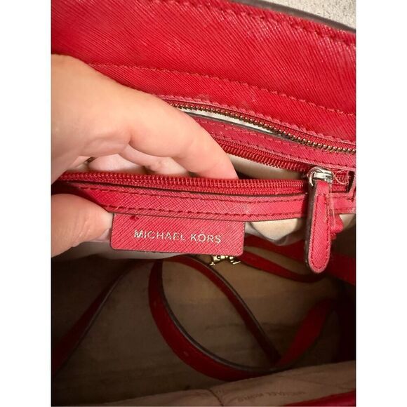 Michael Kors Leather Selma Red Tote Satchel Medium - Picture 4 of 12